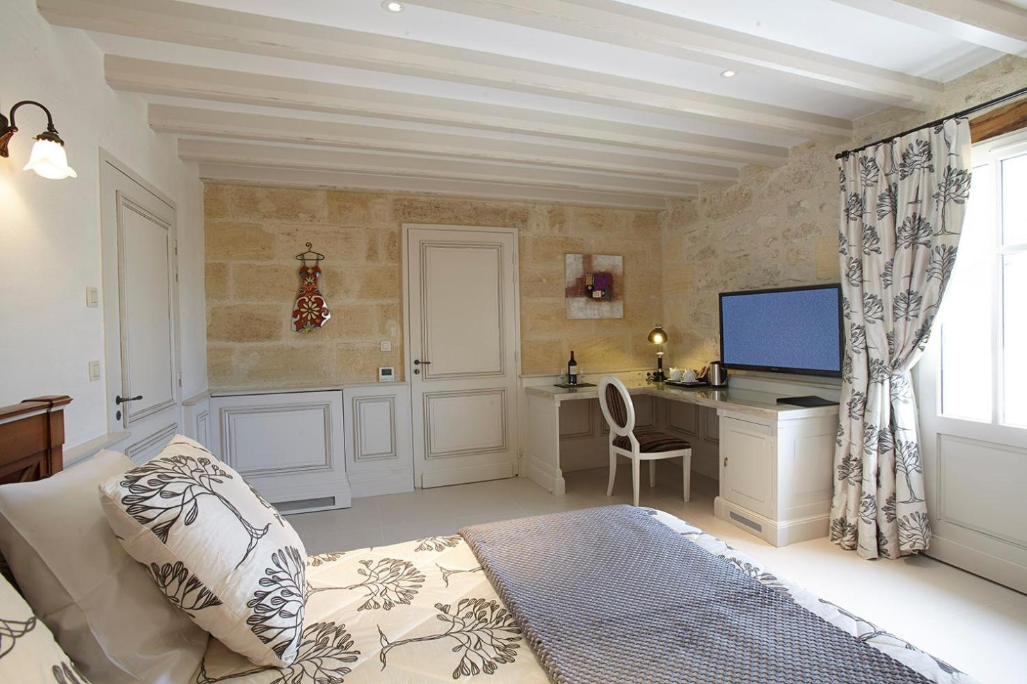 Chateau La Rose Perriere Lussac  Δωμάτιο φωτογραφία
